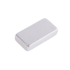 Магніт NdFeB, Блок 18 x 9 x 4 mm (N38), Ni + Cu + Ni (нікель) HHII